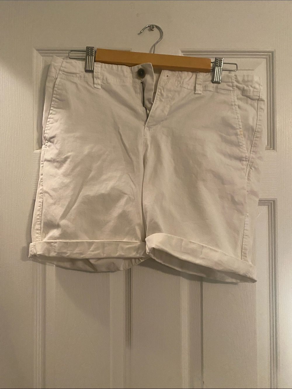 Old Navy High-Waist Roll Cuff Shorts - White